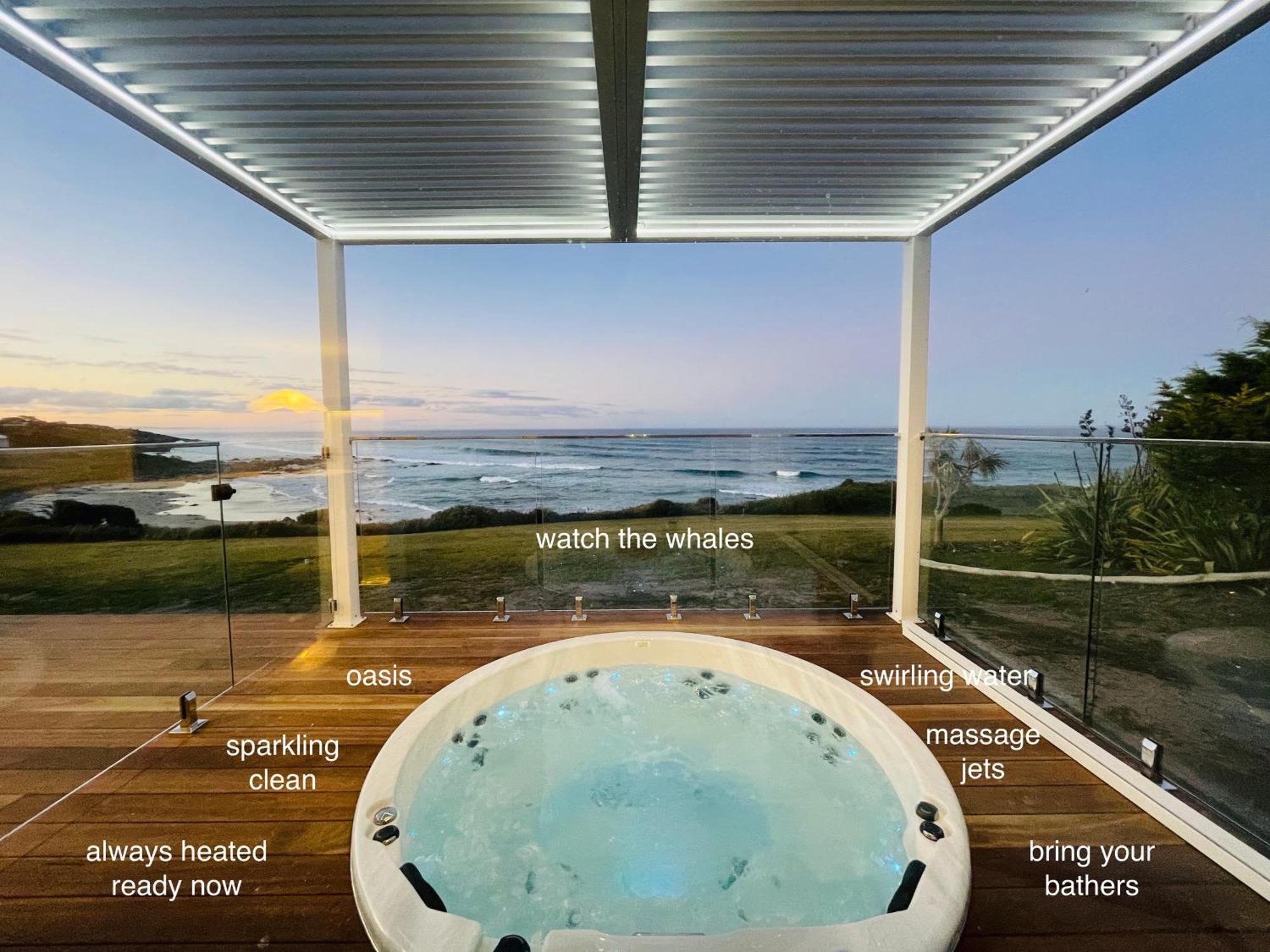 Falmouth Saltwater - Absolute Oceanfront, Fire Pits, Some Villas With Hot Tubs And Sauna מראה חיצוני תמונה