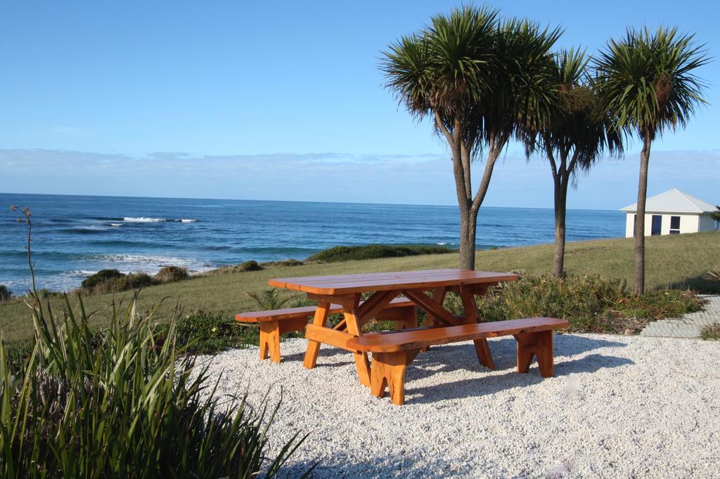 Falmouth Saltwater - Absolute Oceanfront, Fire Pits, Some Villas With Hot Tubs And Sauna מראה חיצוני תמונה