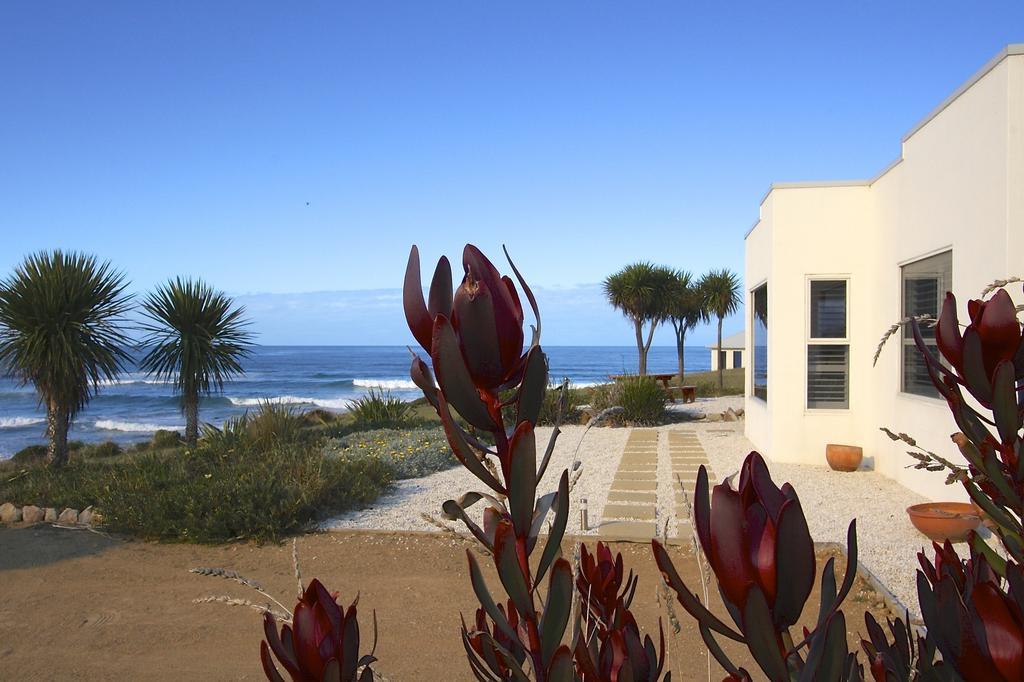 Falmouth Saltwater - Absolute Oceanfront, Fire Pits, Some Villas With Hot Tubs And Sauna מראה חיצוני תמונה