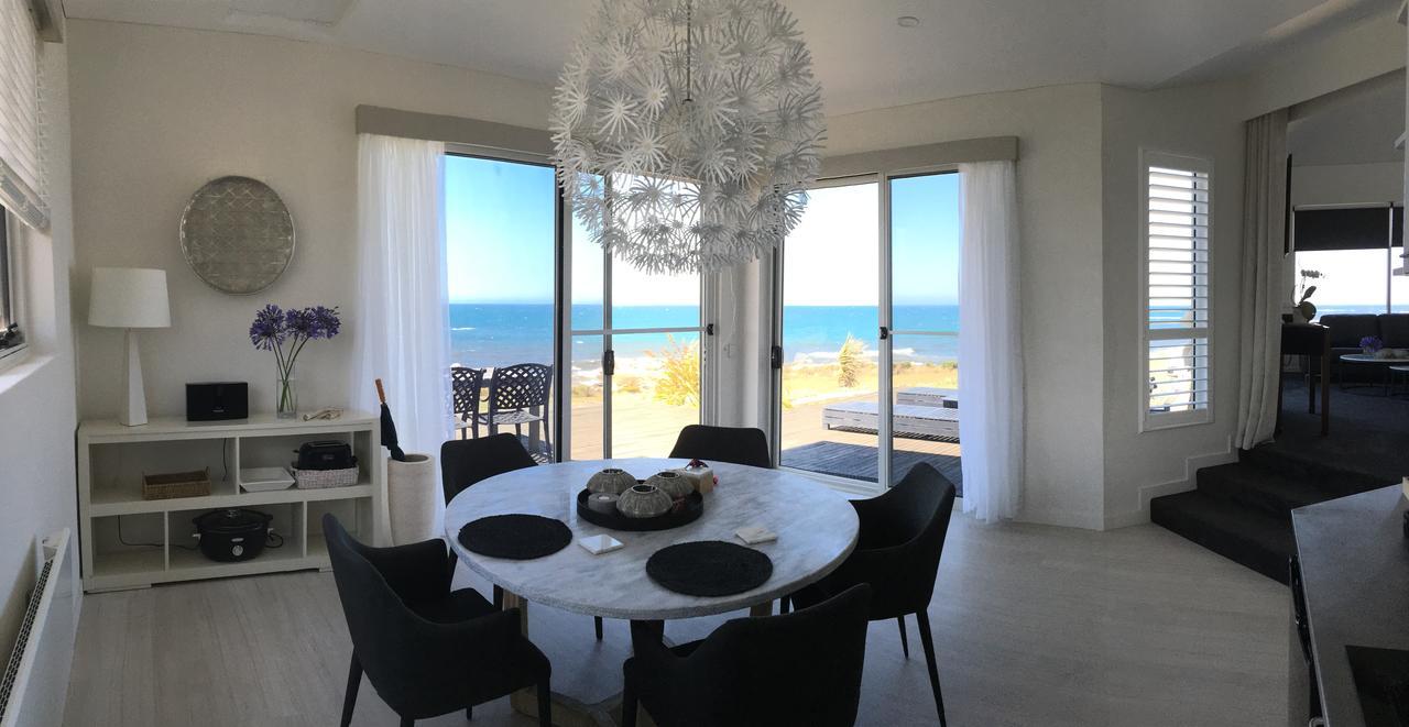 Falmouth Saltwater - Absolute Oceanfront, Fire Pits, Some Villas With Hot Tubs And Sauna מראה חיצוני תמונה