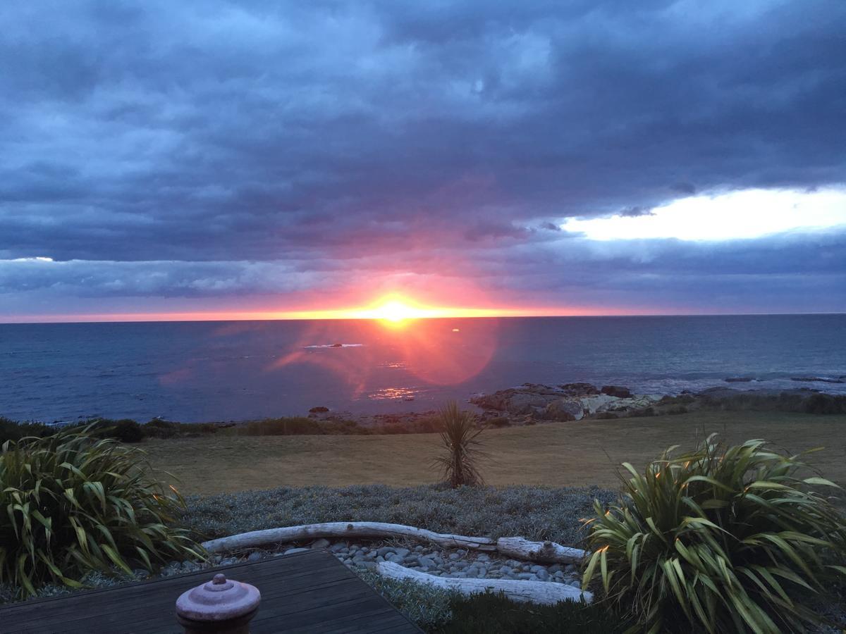 Falmouth Saltwater - Absolute Oceanfront, Fire Pits, Some Villas With Hot Tubs And Sauna מראה חיצוני תמונה