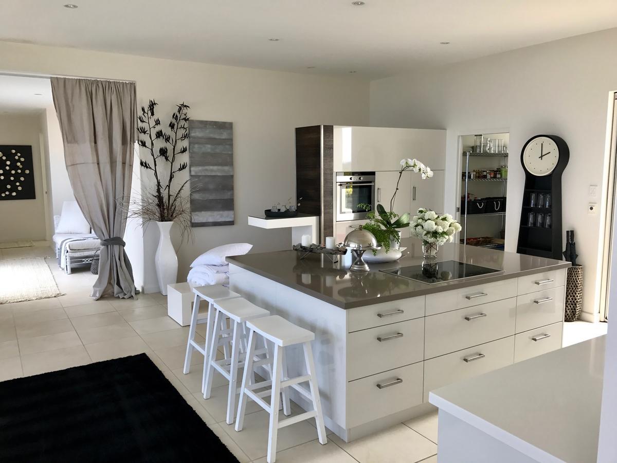 Falmouth Saltwater - Absolute Oceanfront, Fire Pits, Some Villas With Hot Tubs And Sauna מראה חיצוני תמונה